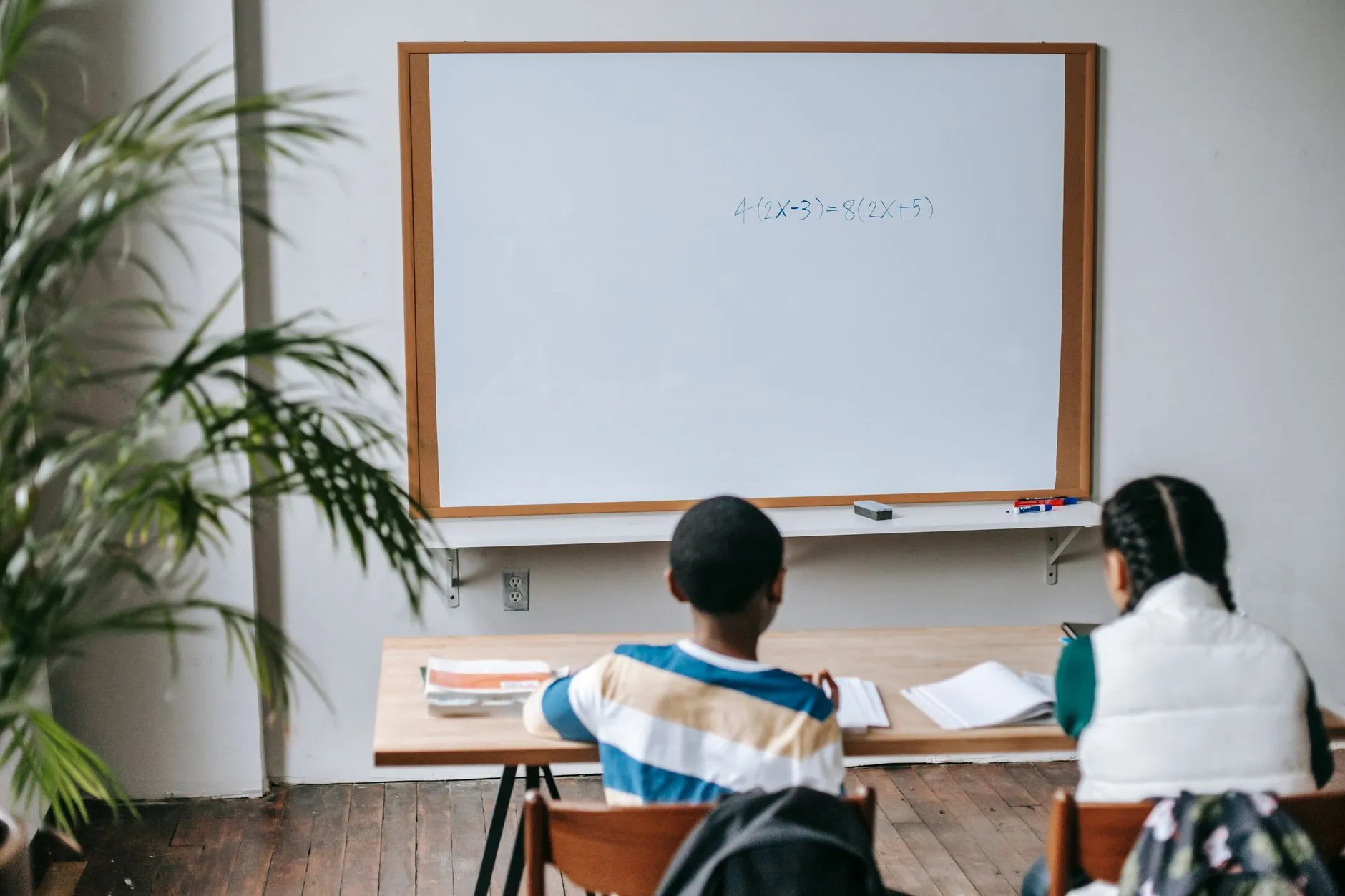 学生装面料技术升级：舒适性与耐久性的平衡方案探讨